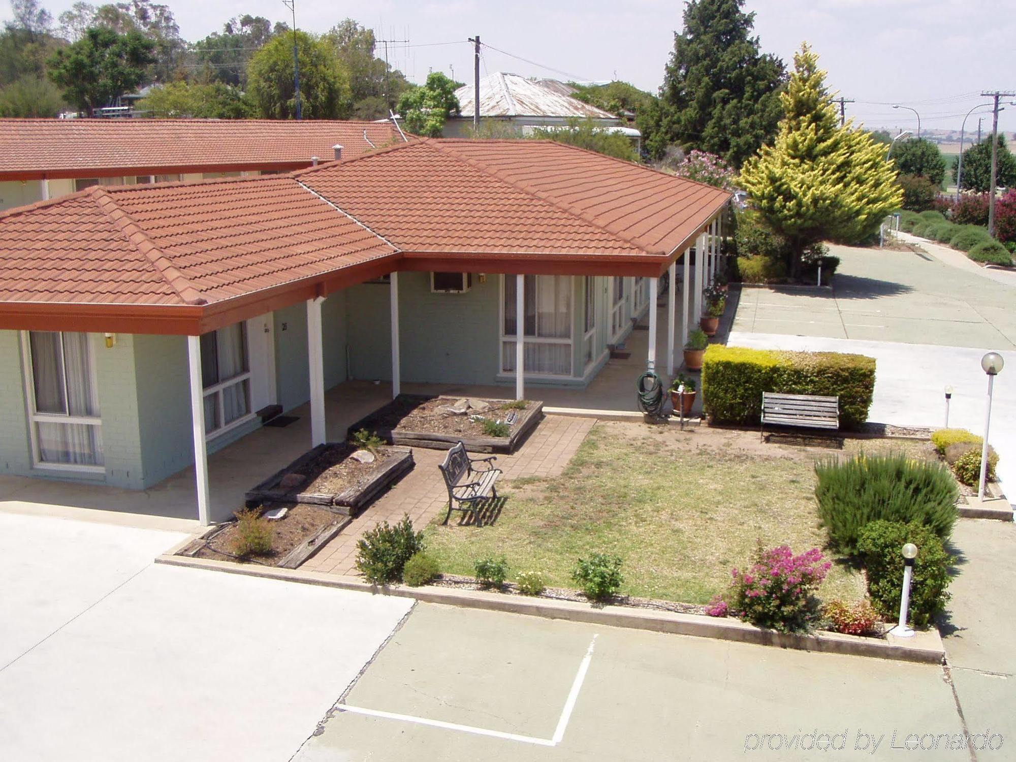 Countryman Motor Inn Cowra Exterior photo