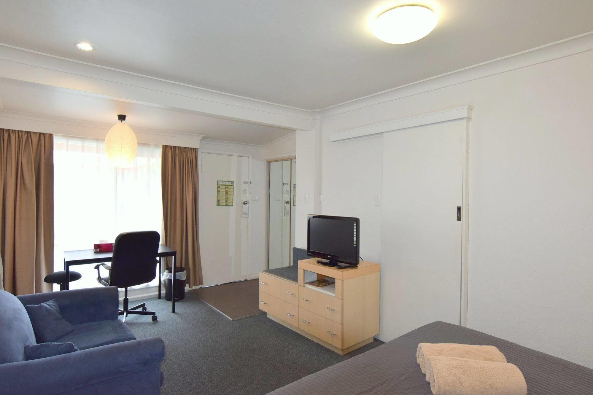 Countryman Motor Inn Cowra Exterior photo